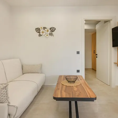 Апарт-отель Anesis 3*