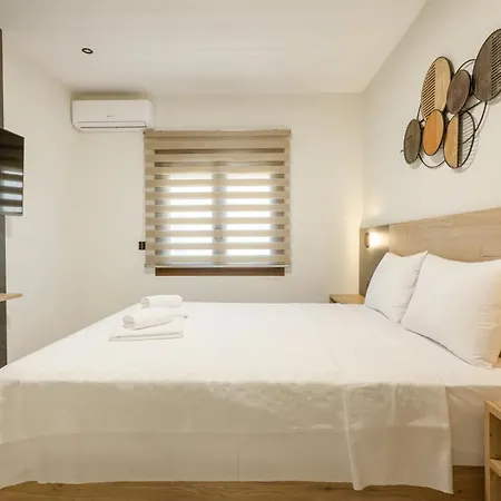 Anesis Hotel de apartamente 3*