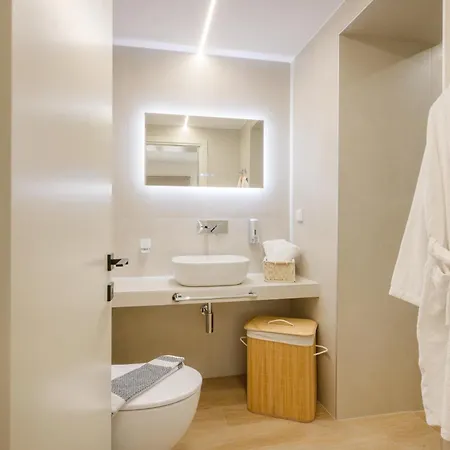 Anesis Aparthotel Ierissos